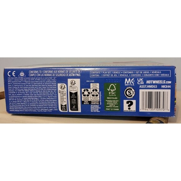 NIB Hot Wheels Speedy Pizza Pick-Up Playset With 1:64 Scale Car & Spinning Signs - Picture 5 of 6